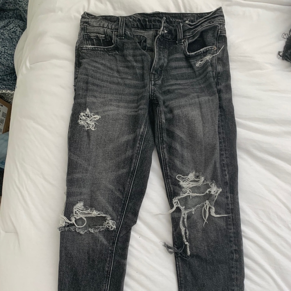 American eagle distressed black mom jeans